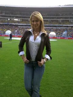 Ines Sainz, comentarista deportiva Mexicana. Fashion, Leathe