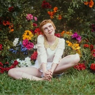 Sophia Lillis Sexy Tits and Ass Photo Collection - Fappenist