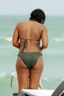Alexandra Burke - bikini in Miami-13 GotCeleb