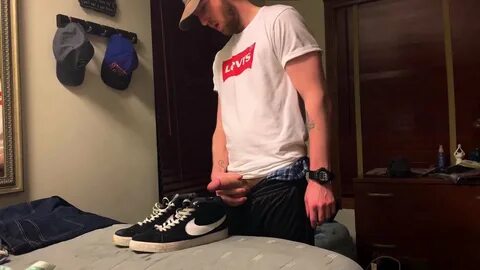 Dude Sniffs and Cums in Nike Skate Sneakers: Gay Porn 47 xHa