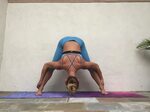 Stretches for Middle Splits 1 - ActionJacquelyn
