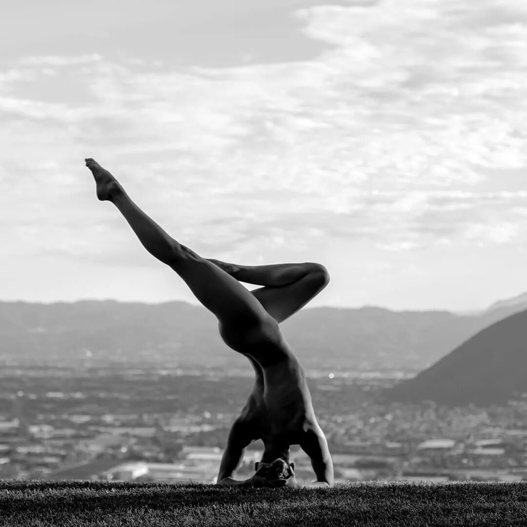 1500 Beğenme, 101 Yorum - Instagram'da Nude Yoga Girl (@nude_yogagi...