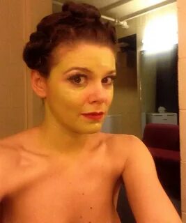 British Actress Faye Brookes NUDE LEAKED Private Pics