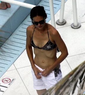 Katie Holmes in Bikini at Pool in Miami-01 GotCeleb