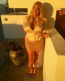 Thick white cougars