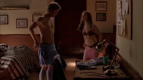 ausCAPS: Jake McDorman shirtless in Greek 2-01 "Brothers & S