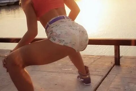 Il twerking fa scuotere il derriere - IL TWERKING DELLE SIBE