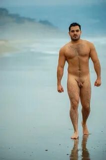 ★ Bulge and Naked Sports man : ● Naked Nature