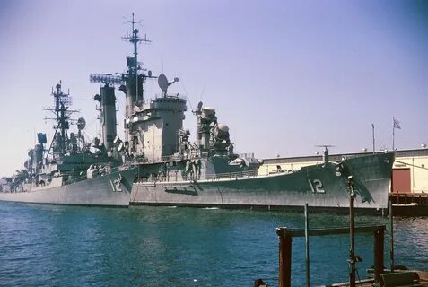 File:USS Robison (DDG-12) and USS Columbus (CG-12) at San Di