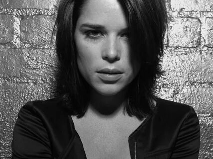 Download Monochrome Neve Campbell Wallpaper 57694 1920x1440 