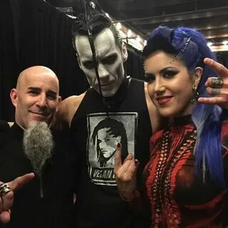 Alissa White-Gluz with Doyle and Scott Ian Alissa white, Hea