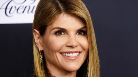 Watch Access Hollywood Interview: Lori Loughlin Accuses Pros