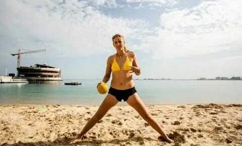 Victoria Azarenka poses in a bikini! (PIC INSIDE) Bikinis, T