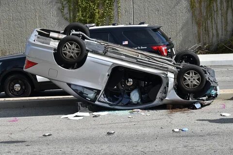 Corpus Christi PD responds to rollover accident on Ocean Dr 