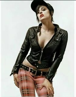 Pin by Joe Flores on Brody Dalle Punk rock girls, Punk girl,