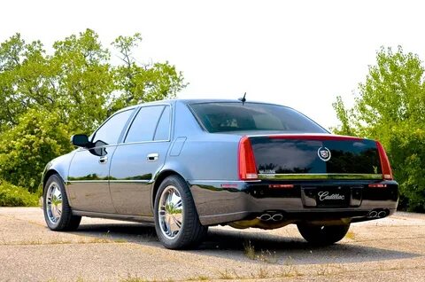 Cadillac DTS на 18" дисках. - Cadillac DTS, 4.6 л., 2007 год