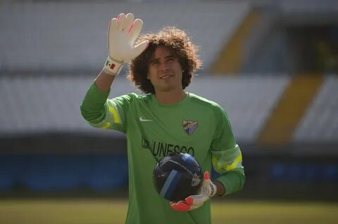 La suerte le cambió (para mal) a Memo Ochoa en sólo un año H