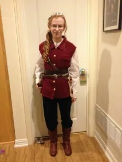 So, here's my costume. Lucy Pevensie, from The Chronicles of