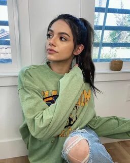 bethany mota в Instagram: "cozy"