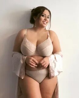 Толстые женщины в белье (74 фото) - Порно фото голых девушек