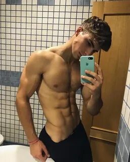 62 Best Selfie Poses For Guys To Copy Right Now! - Fashion H