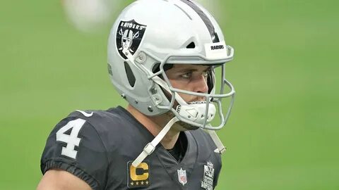 Derek Carr vents over another Raiders defeat in a close game