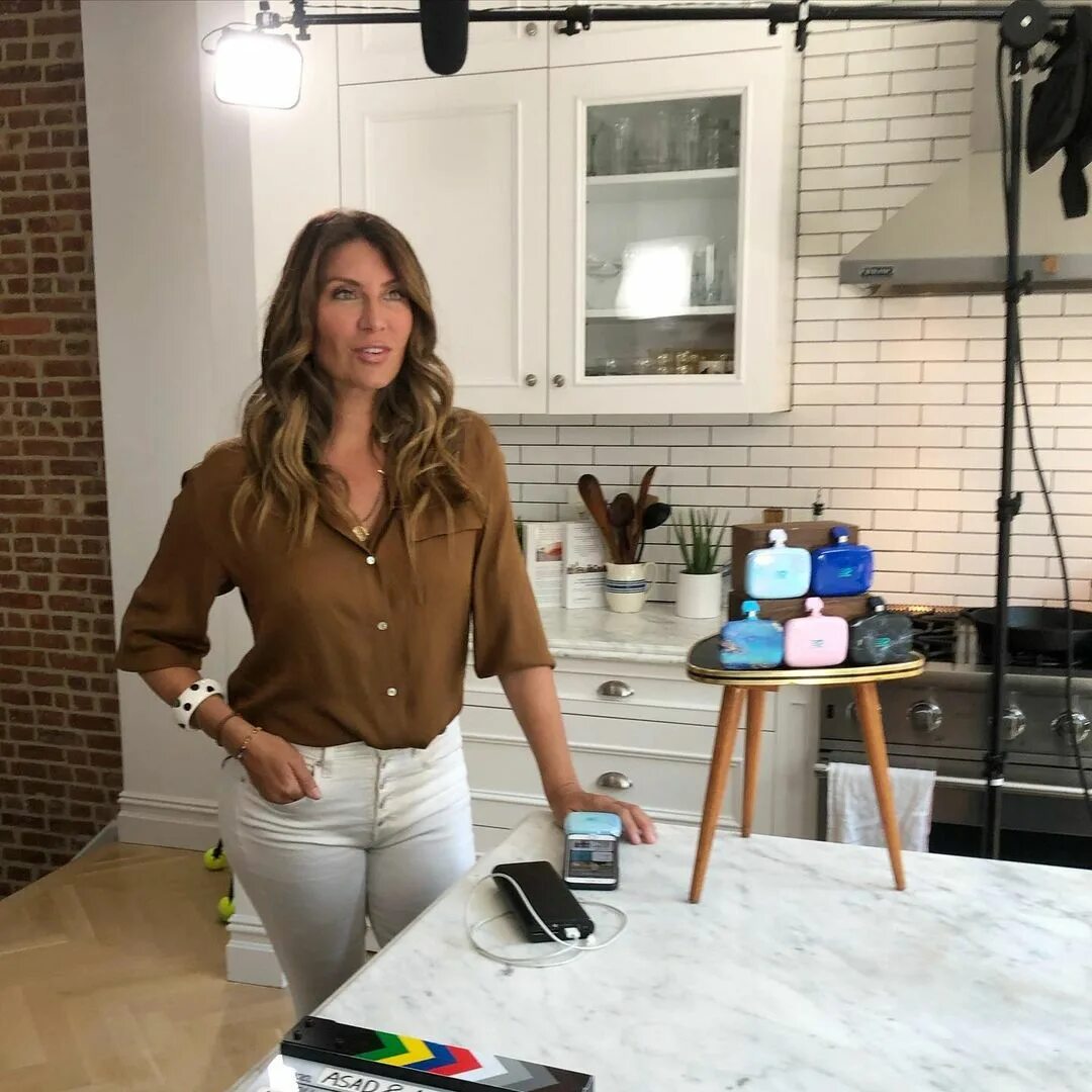 Genevieve Gorder в Instagram: "My husband says there is this other gea...