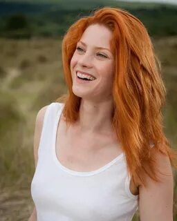 Épinglé sur Beautiful Redhead and Freckles