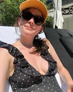 Pin on Aisling Bea