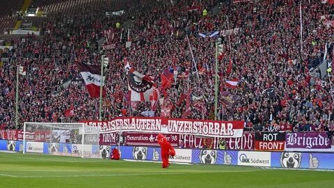 1. Fc Kaiserslautern / 1. FC Kaiserslautern würdigt Fritz Wa