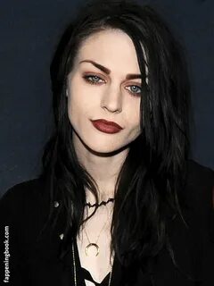 Frances Bean Cobain AzLeaks