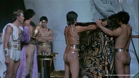 Vagebond's Movie ScreenShots: Caligula (1979) part 1