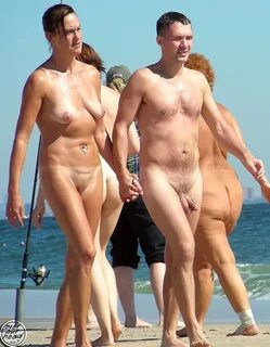 overourhead.net - paradis du nu: Mr & Mrs Naturist