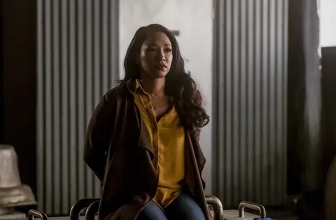"The Flash" Cause and XS (TV Episode 2019) - Candice Patton 