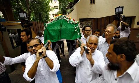 Jiah Khan laid to rest amidst tears - DAWN.COM