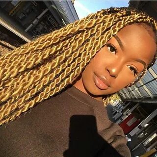 49 Senegalese Twist Hairstyles for Black Women - StayGlam Se