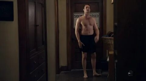 Garret Dillahunt Shirtless - MenofTV.com - Shirtless Male Ce