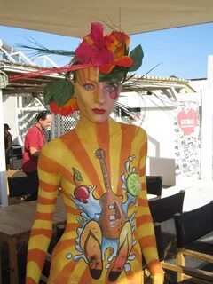 Festival italiano di pittura sul corpo Miss Body Painting . 