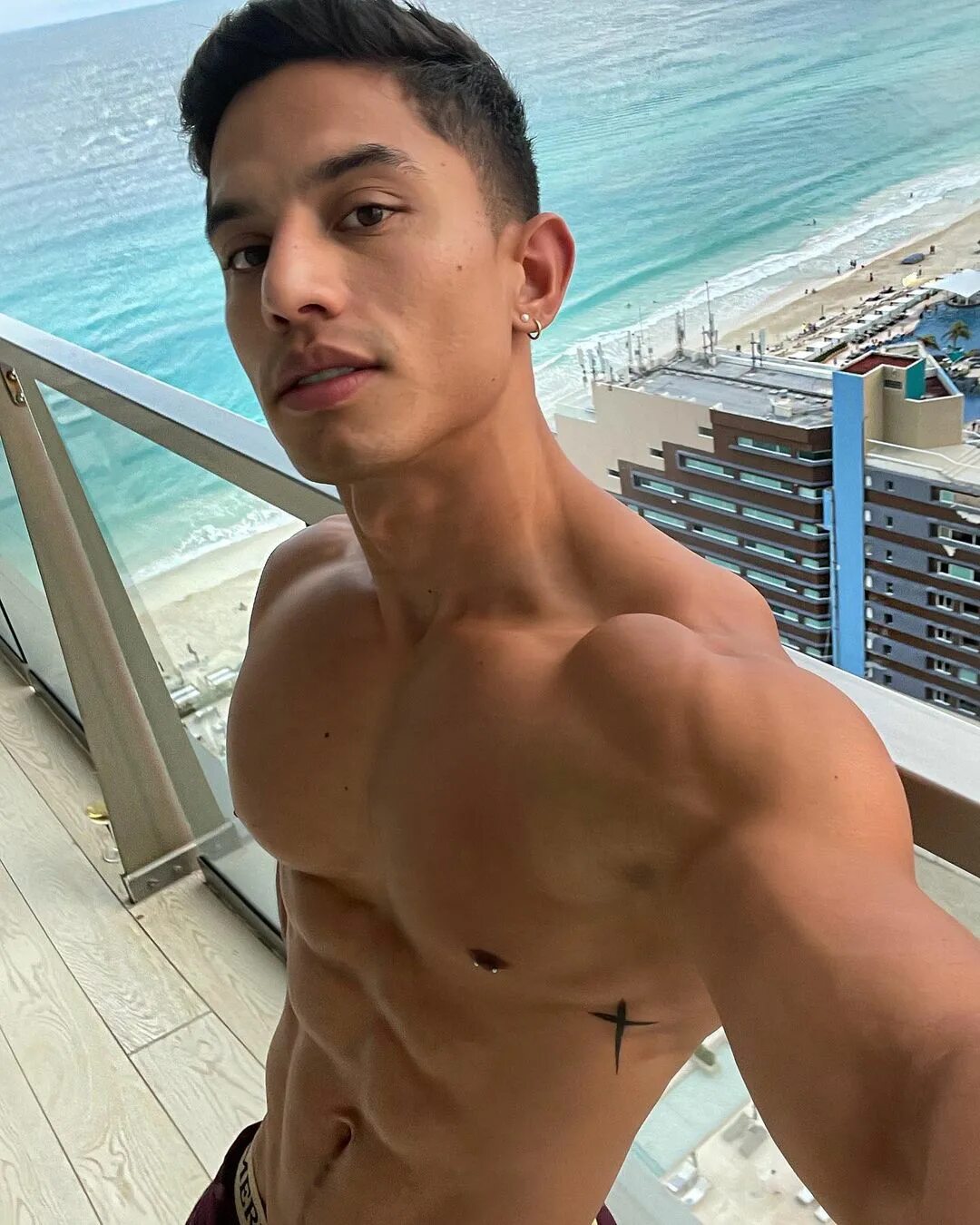 Luis Gutierrez в Instagram: "Cancún" .