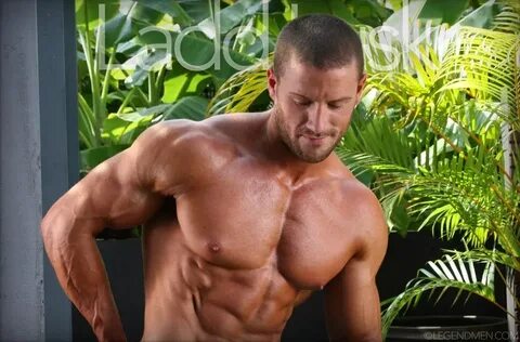 Handsome Bodybuilder Ladd Lusk - Muscle Gods from LegendMen.