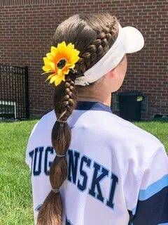 Softball hairstyle in 2020 Softball hair braids, Softball ha