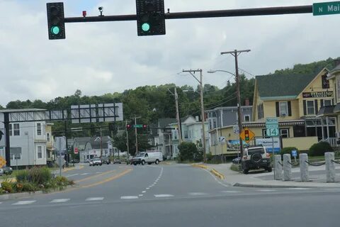 File:Vermont Route 14 in Barre.jpg - Wikimedia Commons