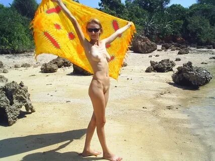 Wankerson.com : Nude Beach - Naked On The Beach Gallery 88 2