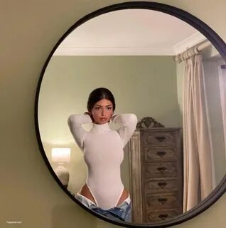 Mimi Keene Nude and Sexy Photo Collection - Fappenist