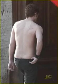 Robert Pattinson: 'New Moon' Shirtless!: Photo 1948891 Krist