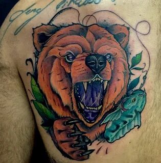 Bear neotraditional tattoo by Juan David Castro R Tatuajes d
