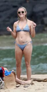 Reese Witherspoon bikini Reese Wears a Bikini and Shows Her 