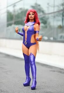 Starfire, Teen Titans New York Comic-Con Pictures POPSUGAR T