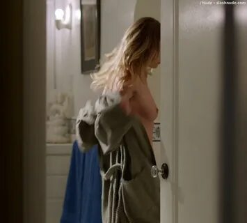 Britt Robertson Nude For A Bath In Ask Me Anything - Photo 3