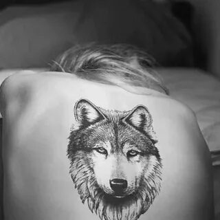 Ghim của Alisha Daniels trên Bodyart Hình xăm nam, Wolf tatt